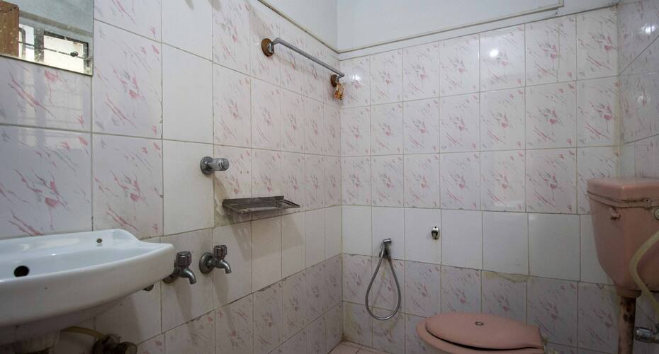 Behala Guest House, Kolkata 4
